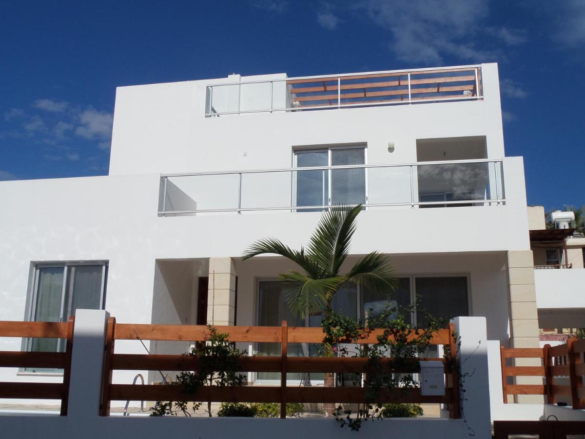 Modern Villa, 4 Bedrooms, Private Pool, Close To Coral Bay Strip เปเยีย ภายนอก รูปภาพ