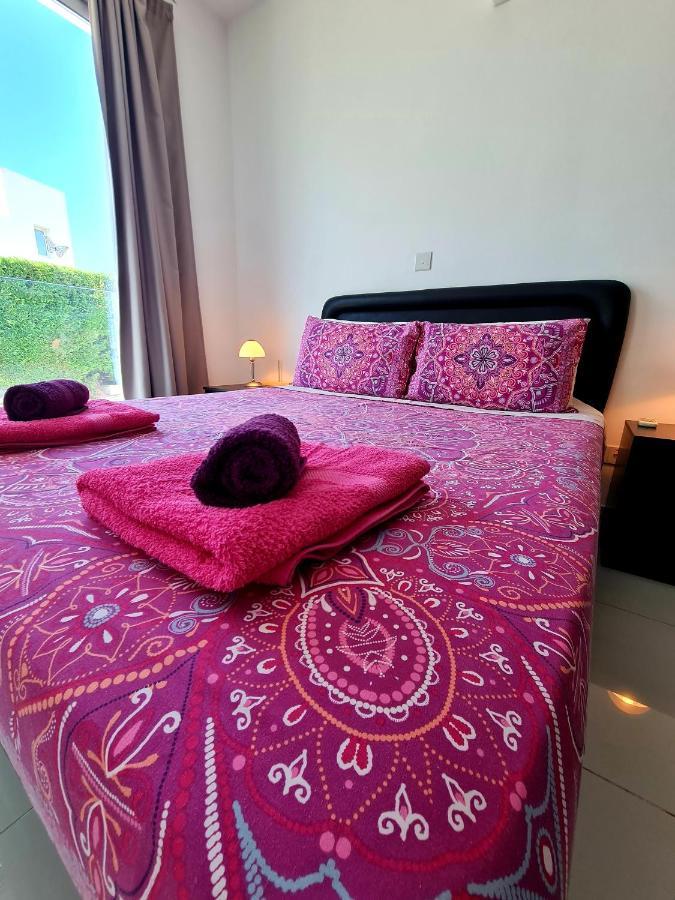 Modern Villa, 4 Bedrooms, Private Pool, Close To Coral Bay Strip เปเยีย ภายนอก รูปภาพ
